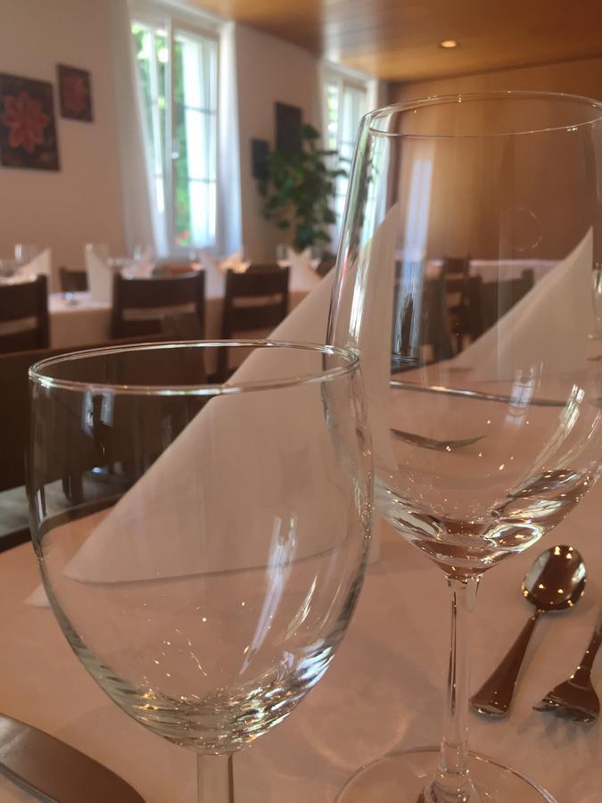 Hotel & Restaurant Stadthof Гларус Экстерьер фото